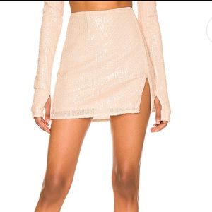 Blush nude sequin mini skirt- never worn- size small